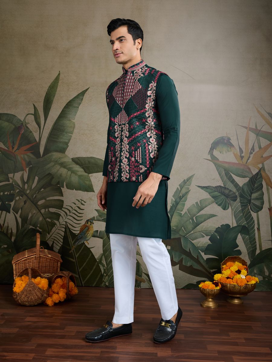 GREEN VISCOSE SILK THREAD & SWAROVSKI EMBOIDERED WORK KURTA KOTI - qivii