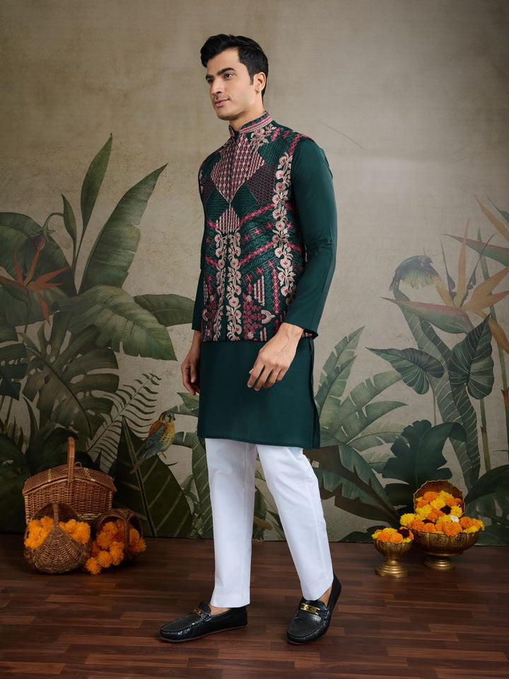 GREEN VISCOSE SILK THREAD & SWAROVSKI EMBOIDERED WORK KURTA KOTI - qivii
