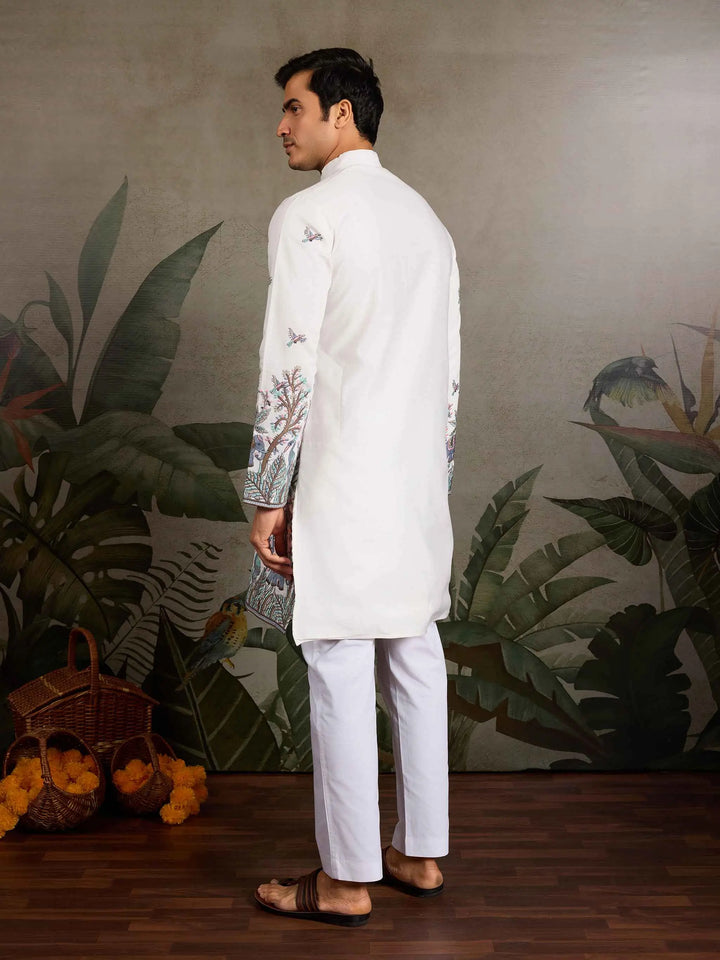 White Silk Kurta Set With Elephant Embroidery Motifs - qivii