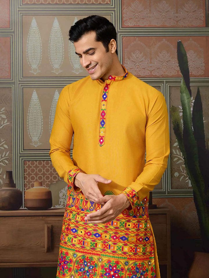 Yellow Multi Thread And Real Mirror Work Kurta Set For Navratri - qivii
