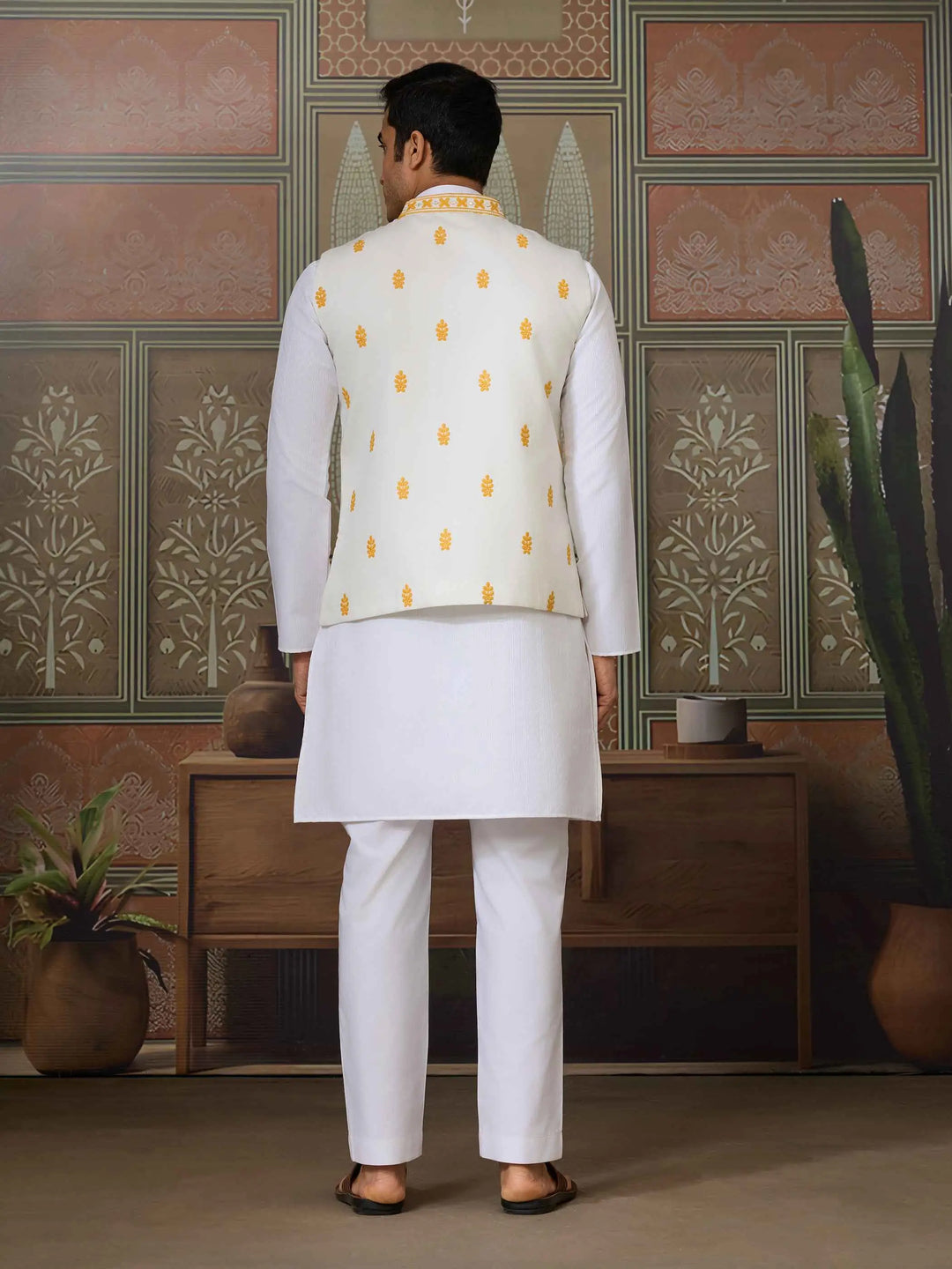 Yellow Silk Kurta Set With Embroidery & Mirror Work Koti - qivii