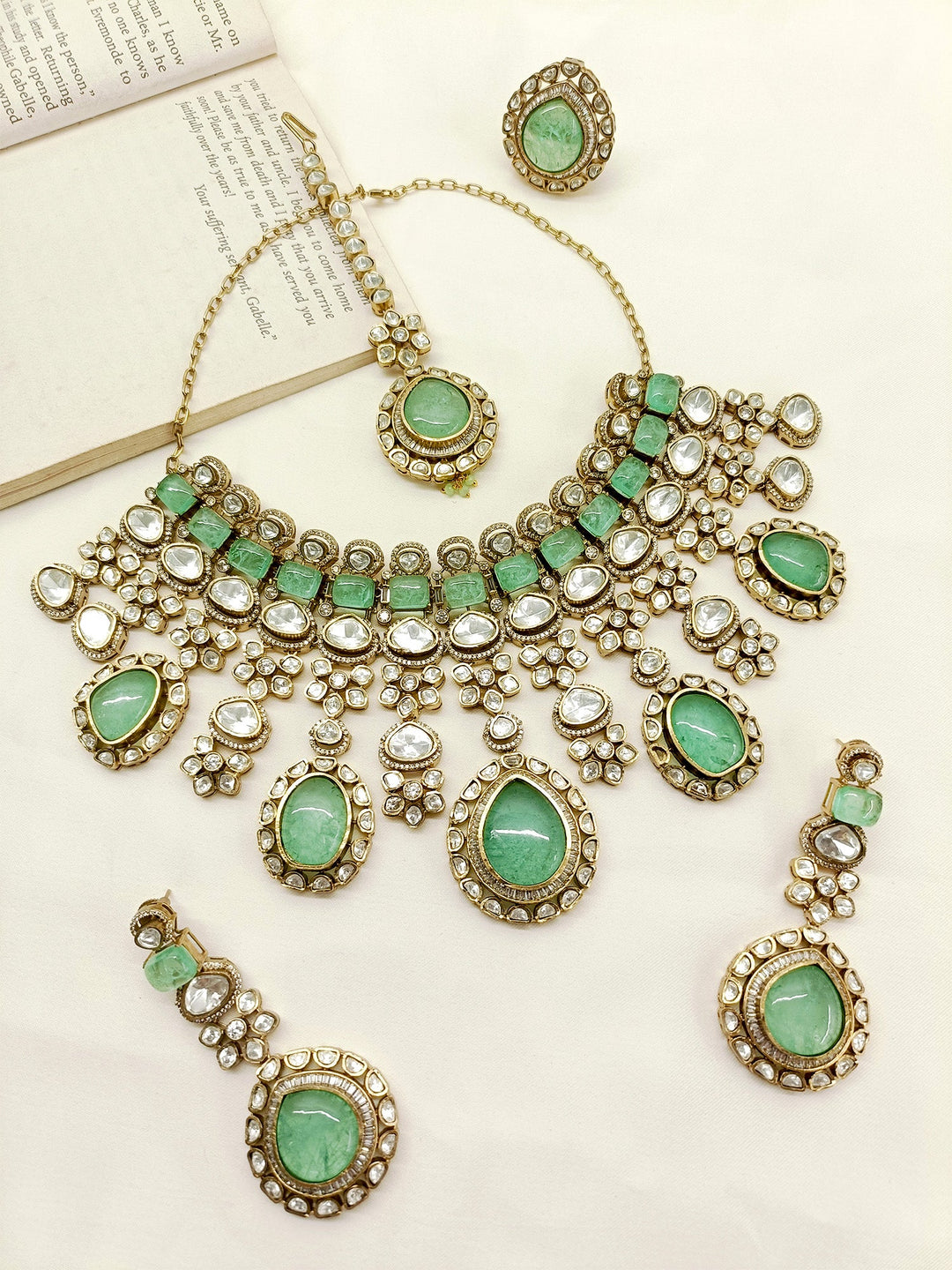 Madah Mint Green Victorian Necklace Set - qivii