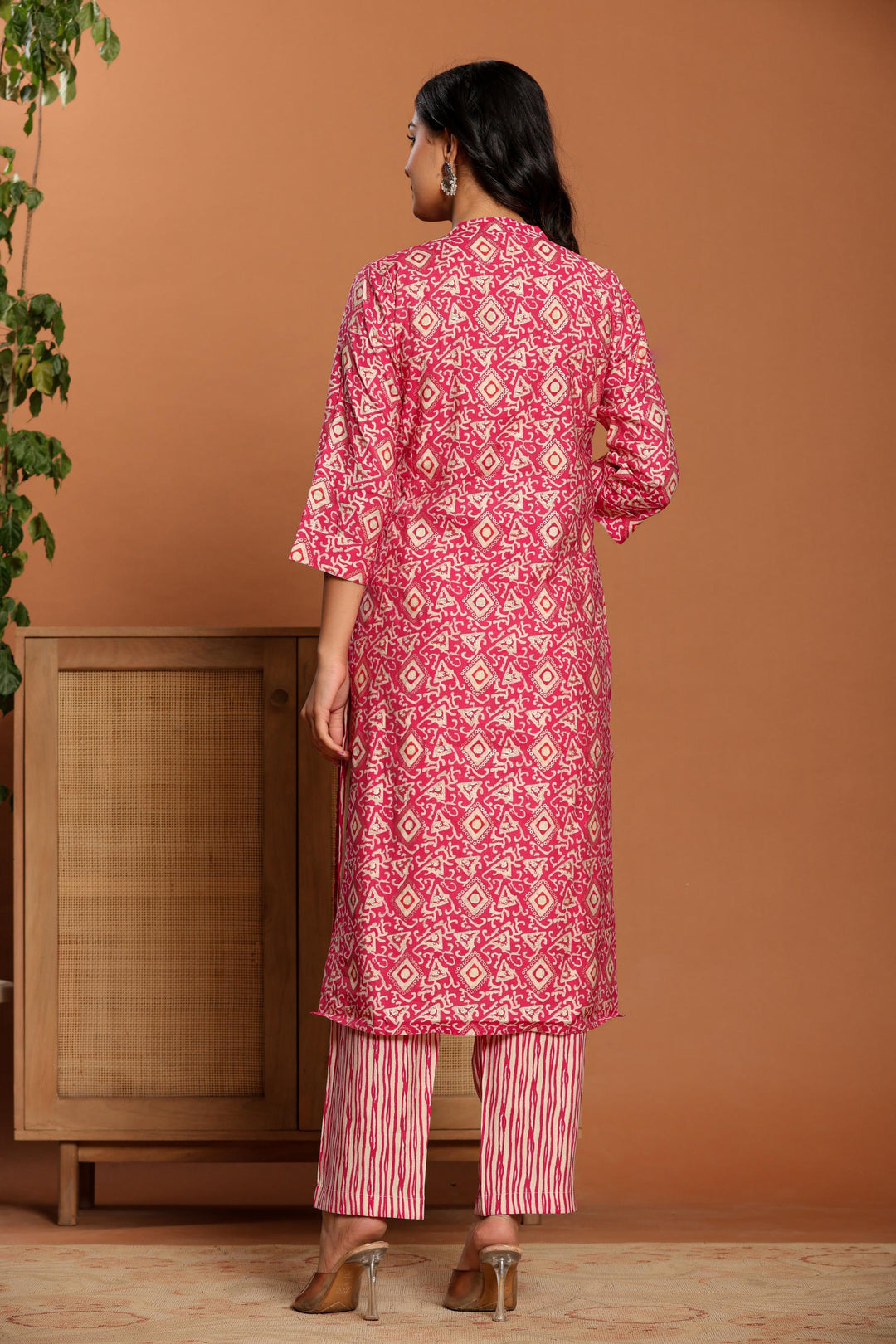 Pink Printed Rayon Kurta Set - qivii
