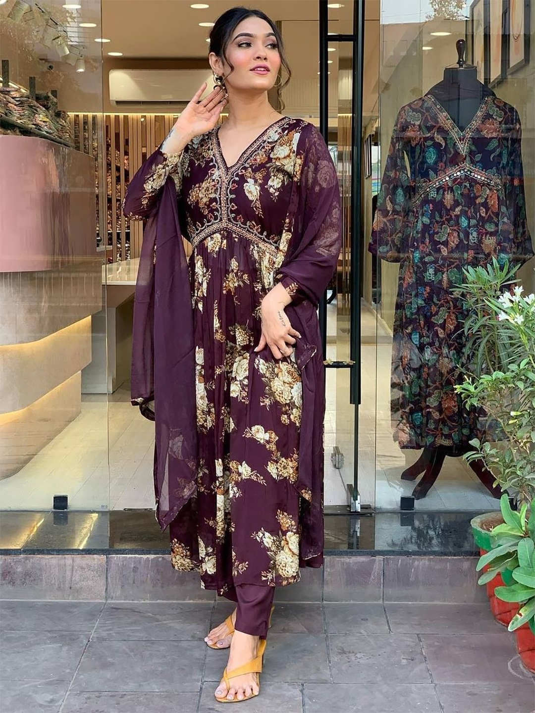 Magnetic Wine Floral Printed Georgette Event Wear Pant Suit for Women
