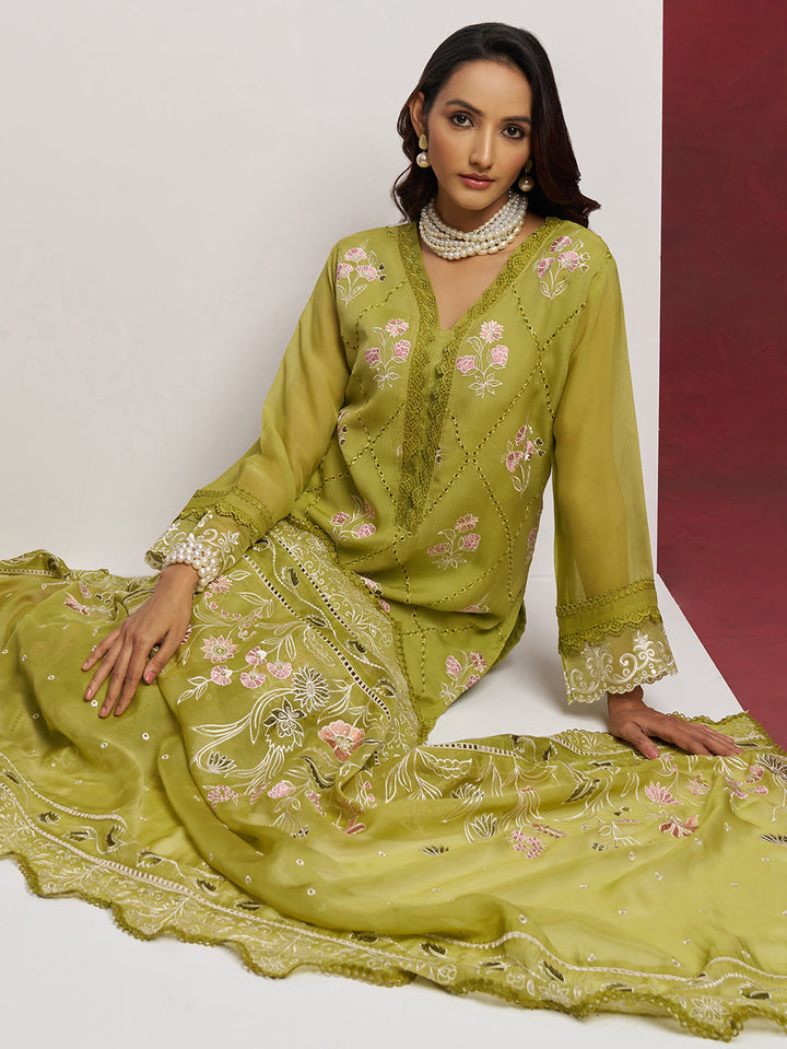 Elegant green floral embroidered organza mehendi wear pant suit with heavy dupatta