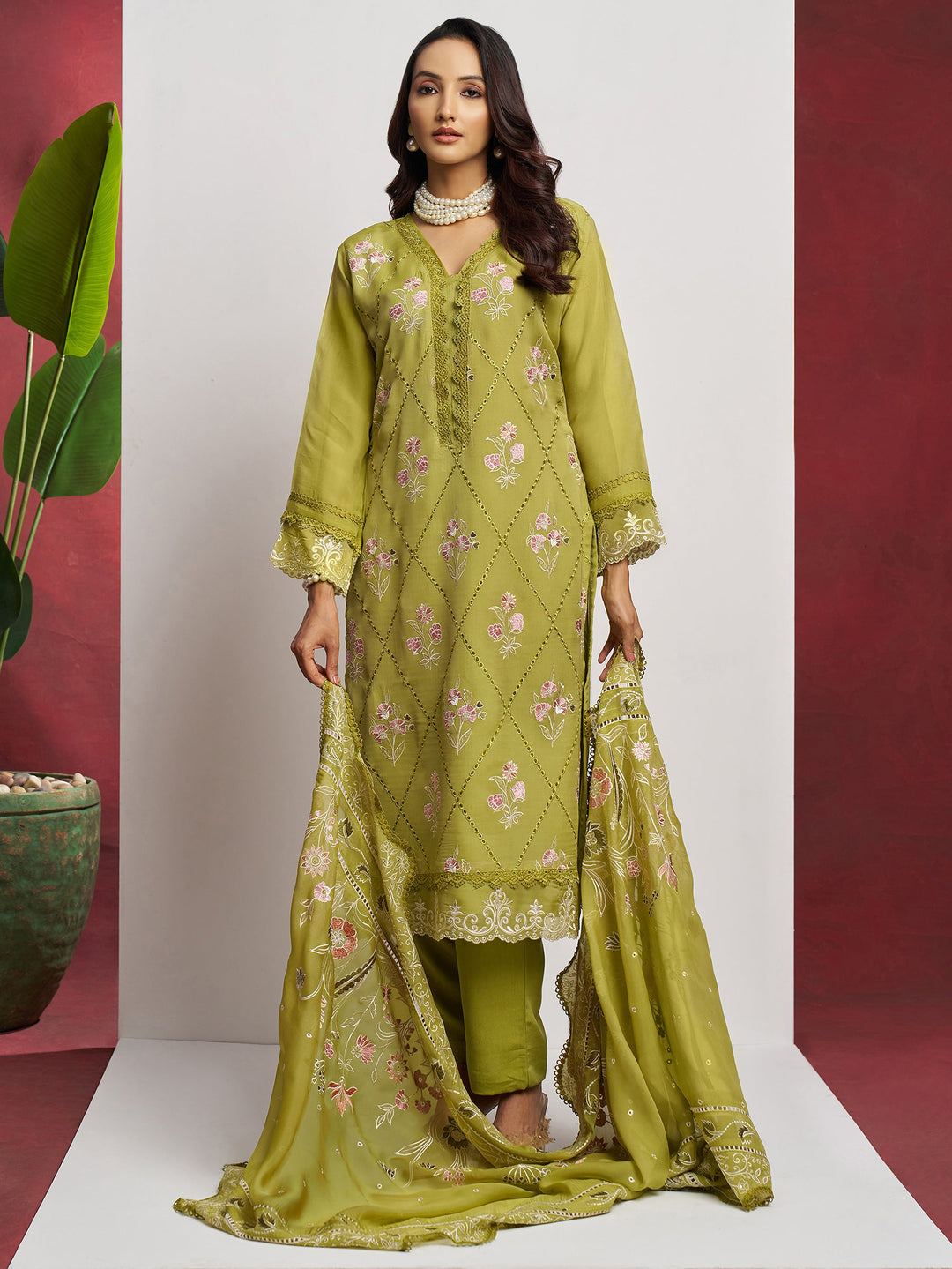 Matching pure organza silk dupatta with exquisite floral embroidery and detailed lace border