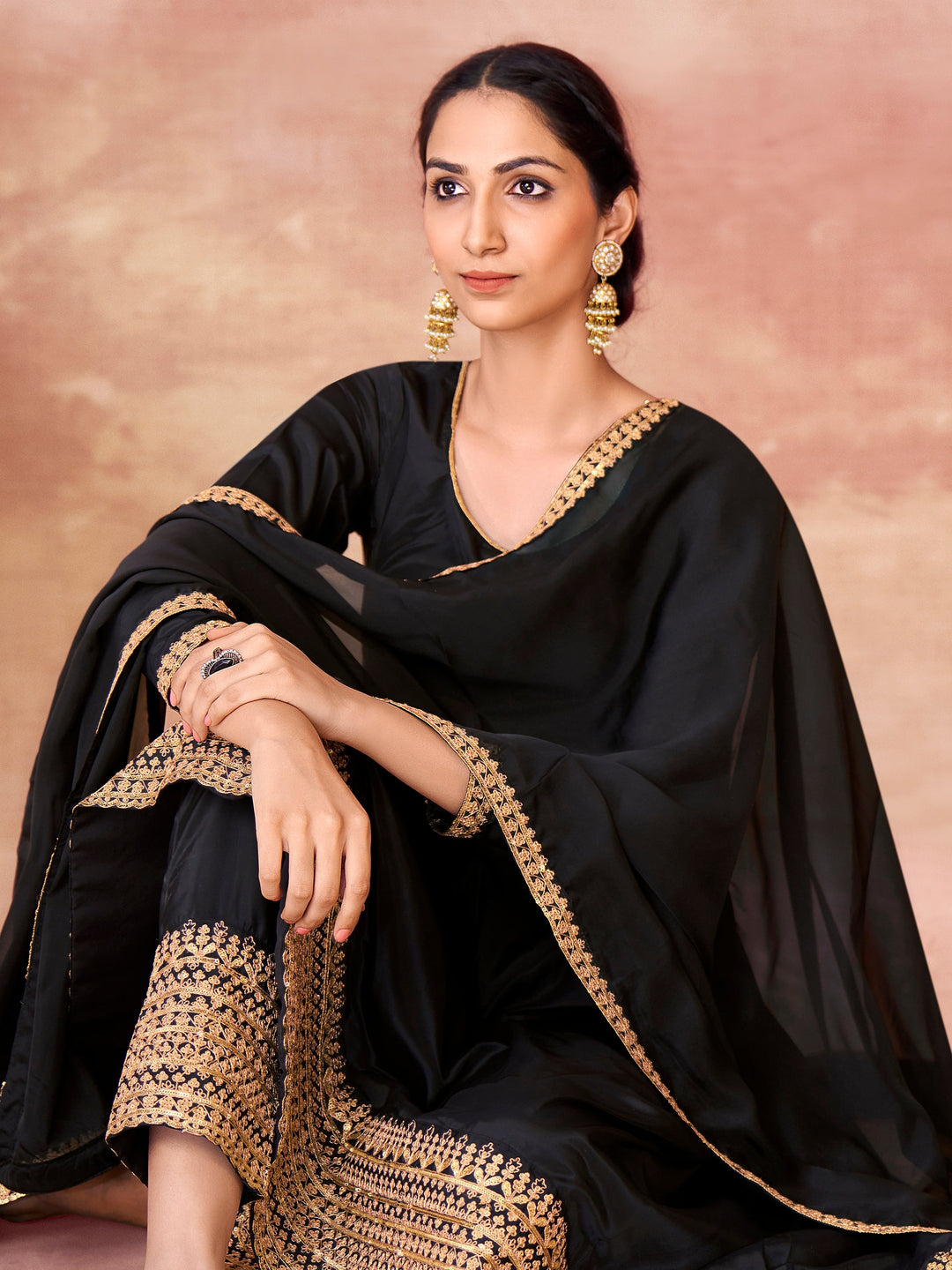 XS and XXL sizes available for comfortable fit