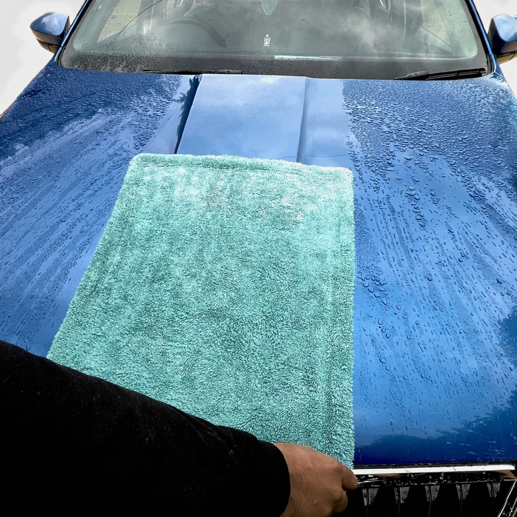 Premium Microfiber Car Cleaning Cloth | Scratch-Free & Ultra-Absorbent { Pack of 2 }