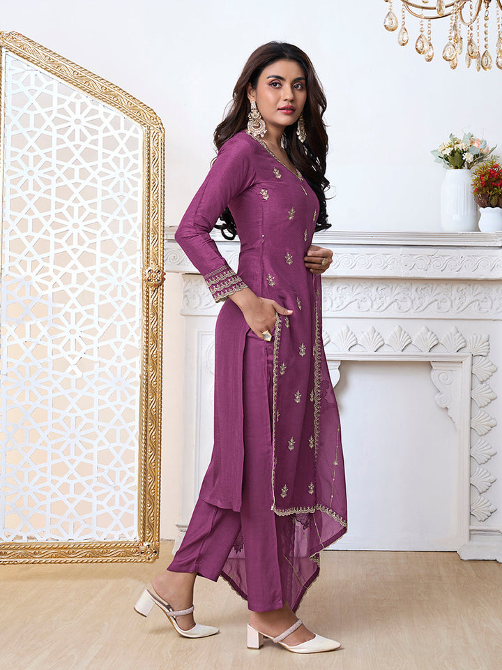 Purple Cutwork Neckline Dola Silk Kurta Suit Set with Floral Applique Dupatta - qivii