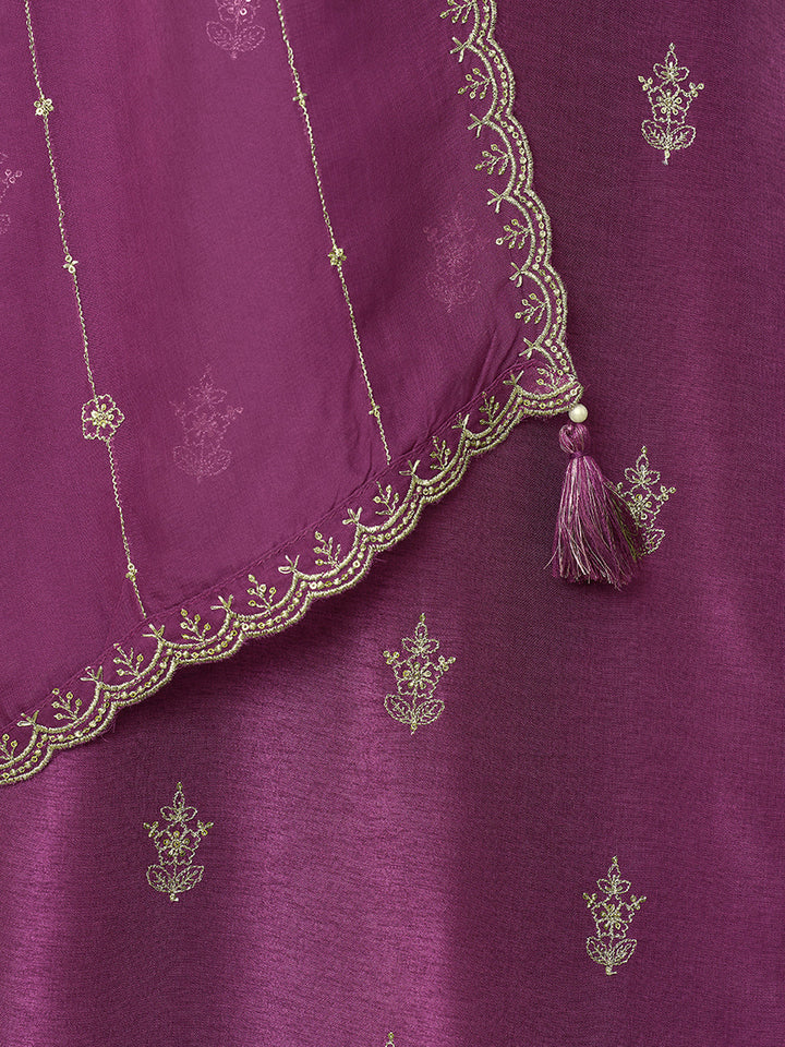 Purple Cutwork Neckline Dola Silk Kurta Suit Set with Floral Applique Dupatta - qivii