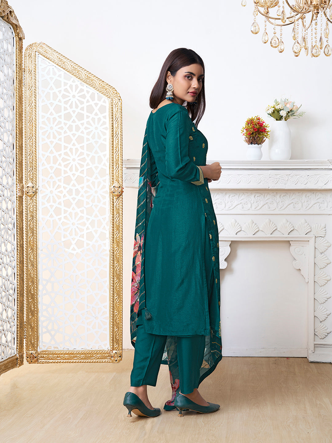 Green Dola Ethnic Motifs Jacquard Kurta Suit Set - qivii