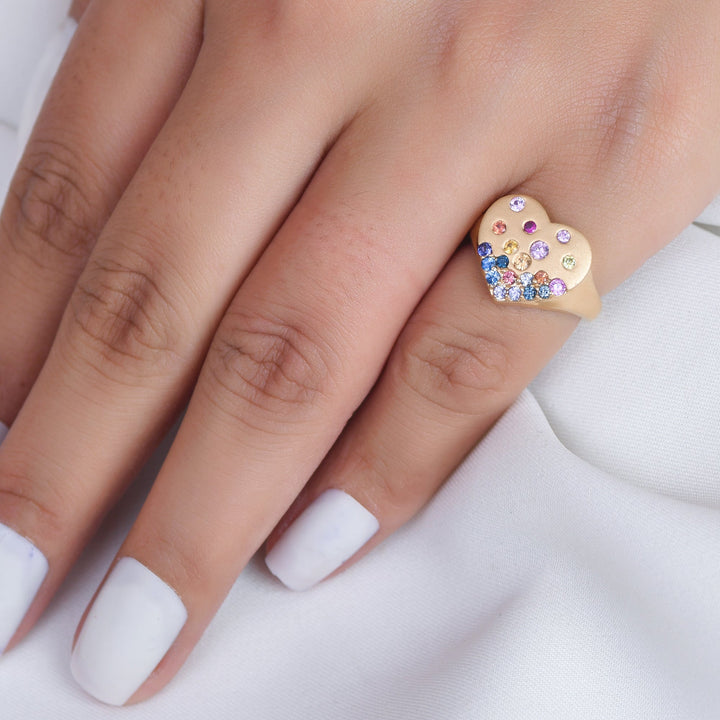 Rainbow Sapphire Round Heart Shape Matte Signet Ring - qivii