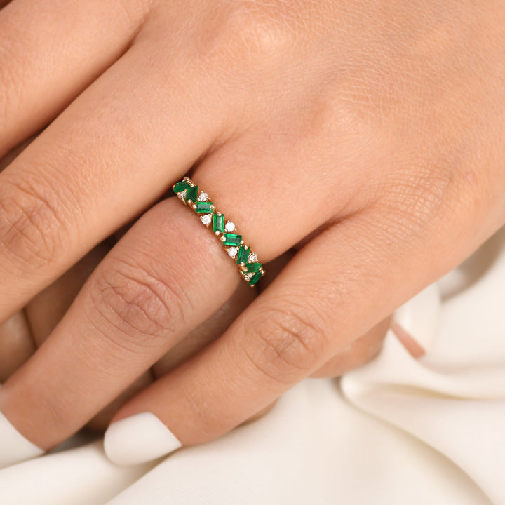 Emerald Baguette and Diamond Ring - qivii
