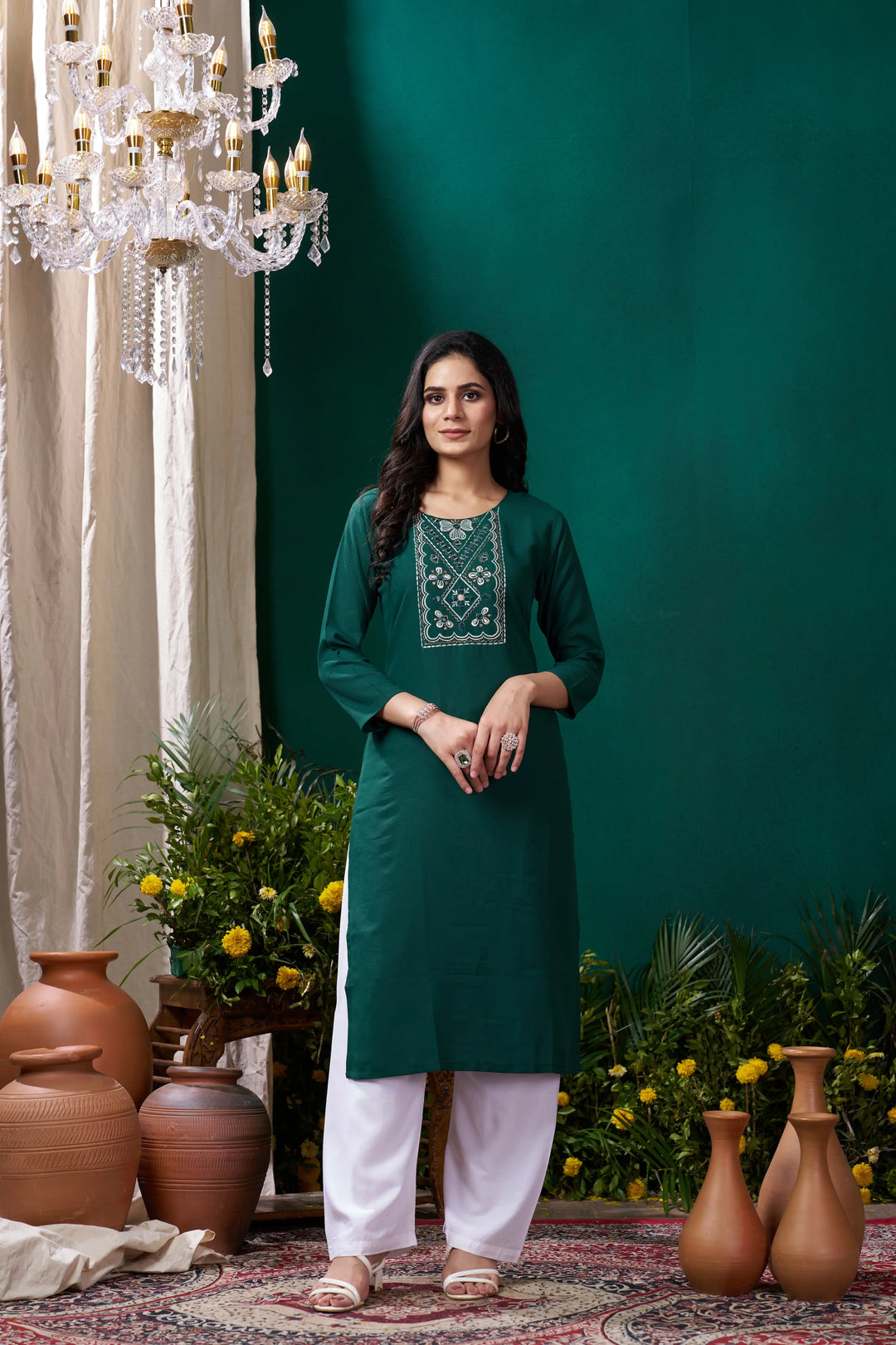 Green Handwork Kurta Set With Pocket - qivii