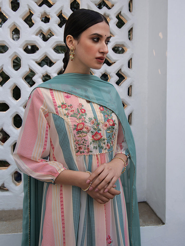 Cream Georgette Floral Embroidered A-Line Kurta Set - qivii