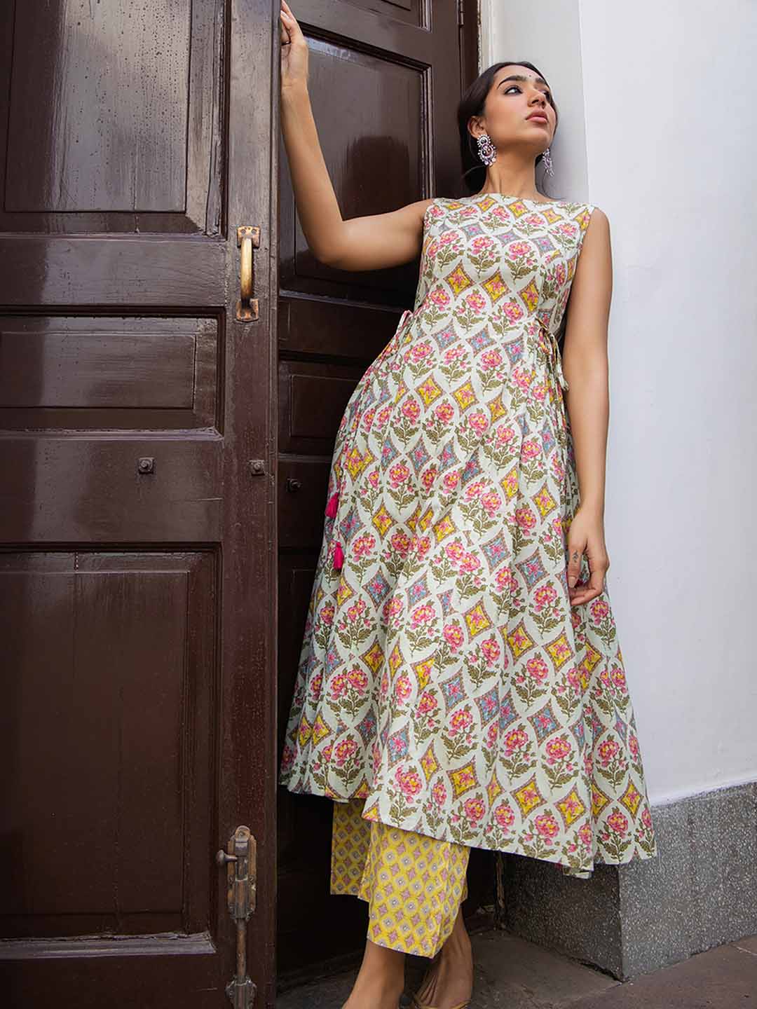 Light Green Cotton Ethnic Motif Side Pleated Kurta Set - qivii