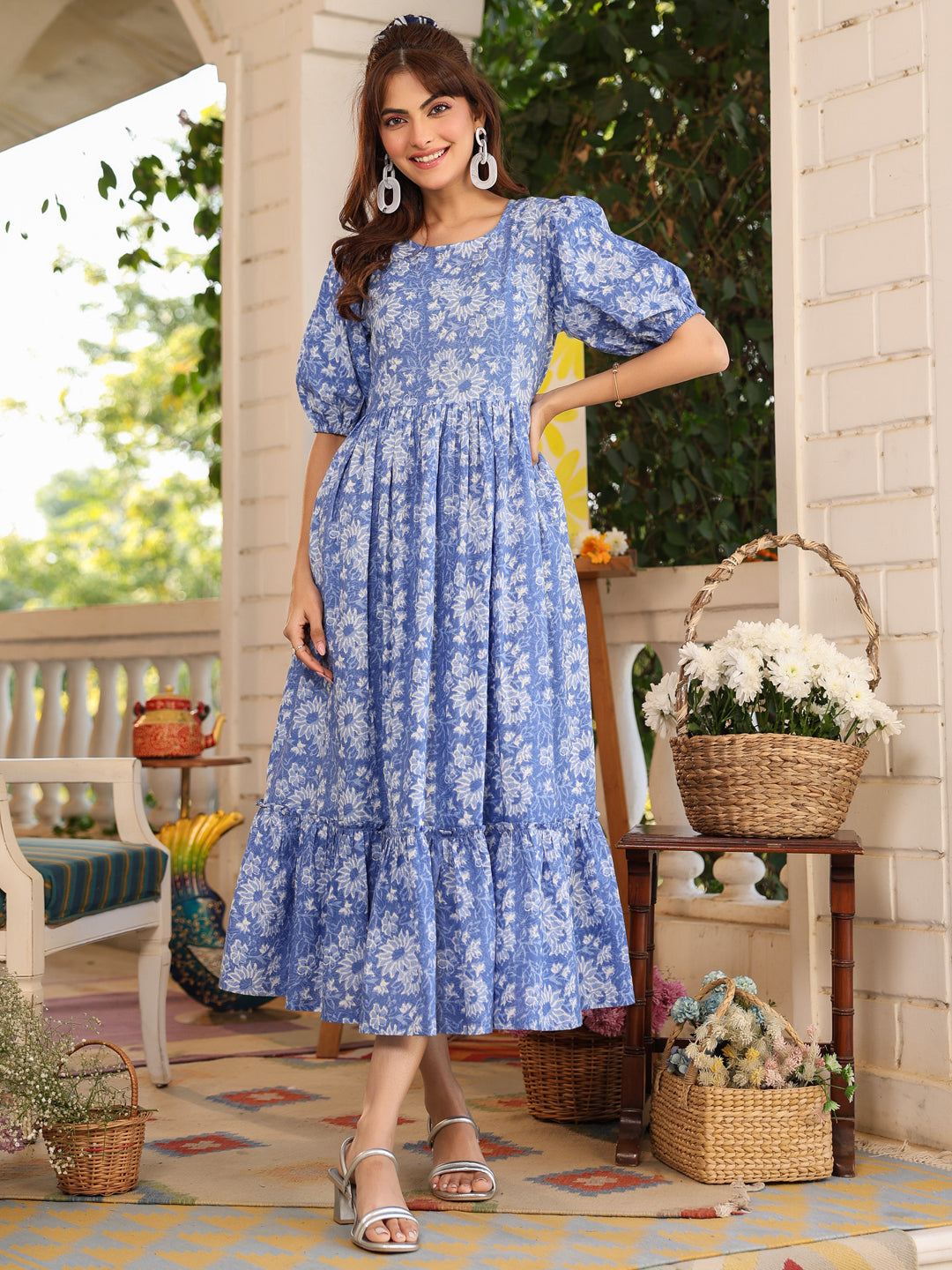 Blue Pure Cotton Floral Printed Tiered Dress - qivii