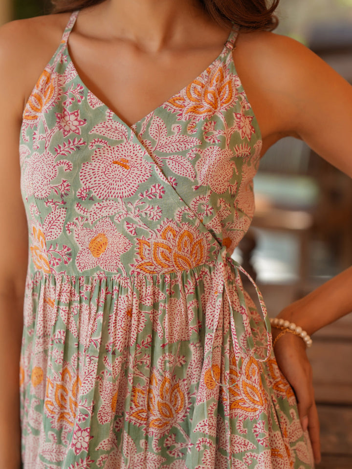 Light Green Pure Cotton Floral Printed Tiered Dress - qivii