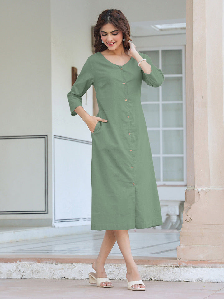 Green Cotton Solid Straight Dress - qivii