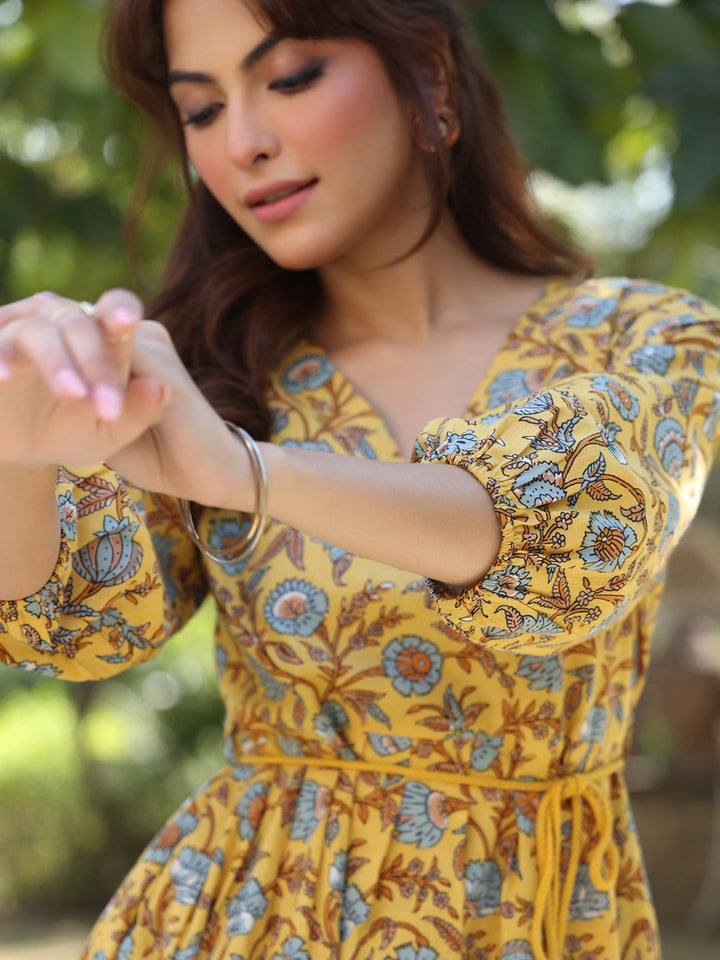 Yellow Pure Cotton Floral Printed A-line Dress - qivii