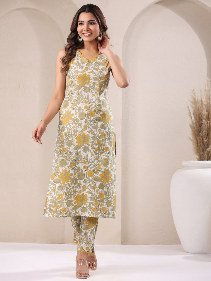 White Pure Cotton Floral Printed Straight Kurta Set - qivii