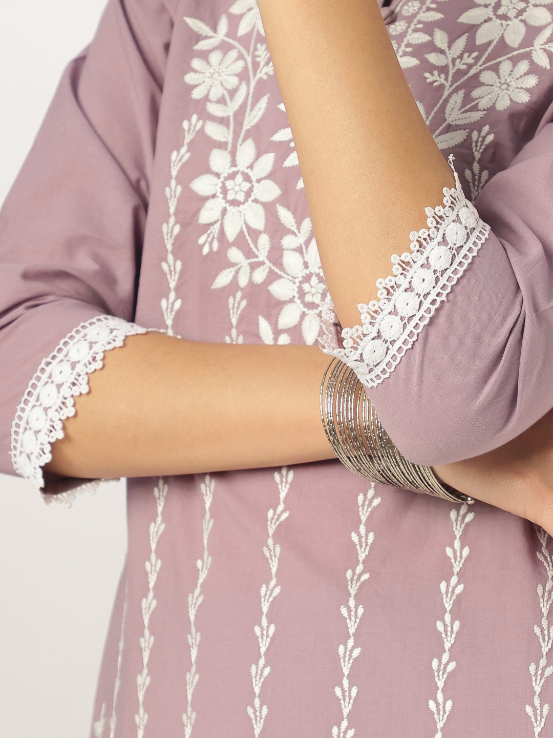 Janasya Women's Light Purple Pure Cotton Embroidered Straight Kurta Set