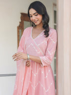 Janasya Women's Peach Pure Cotton Embroidered A-line Kurta Set