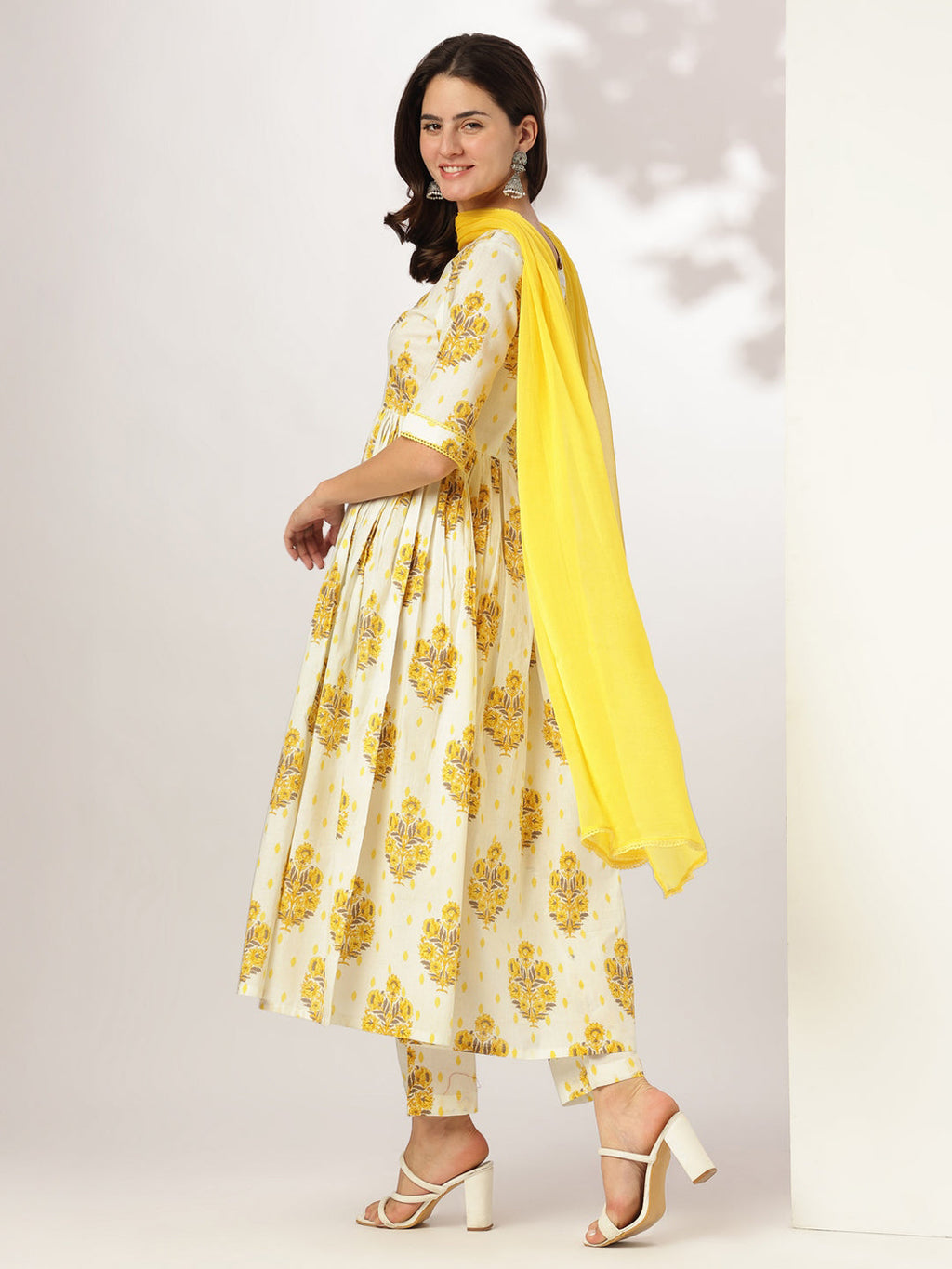 Janasya Women's Off White Pure Cotton Floral Printed A-line Kurta Set