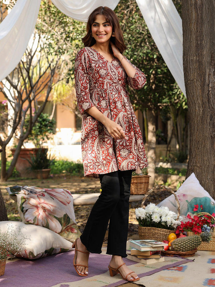 Maroon Pure Cotton Paisley Printed A-line Tunic - qivii