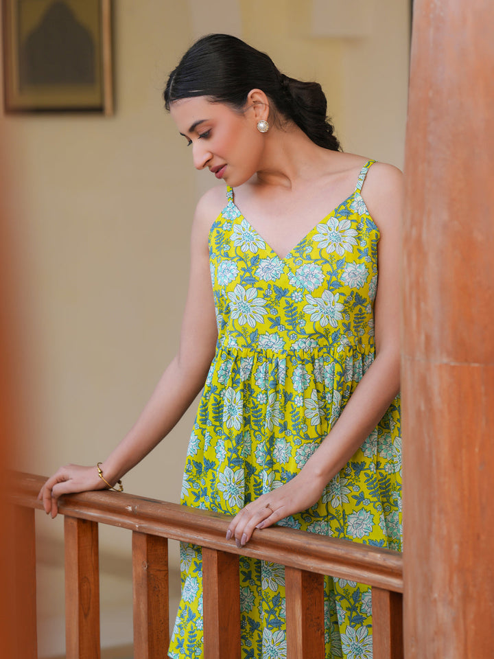 Lime Pure Cotton Floral Printed A-Line Tunic - qivii