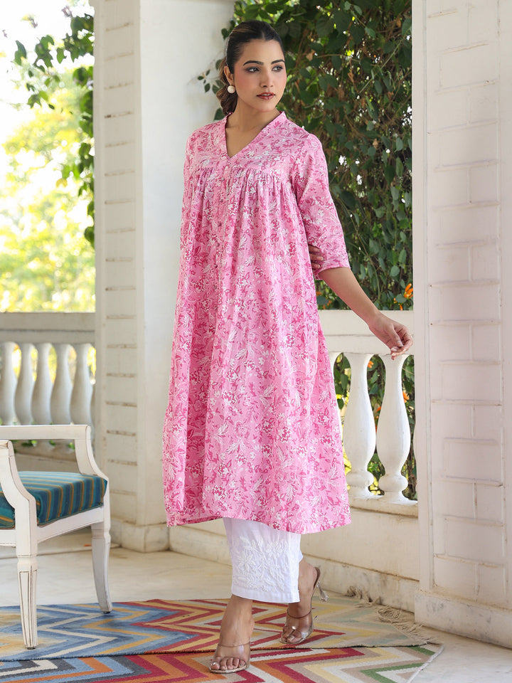 Pink Pure Cotton Floral Printed Empire Kurta - qivii