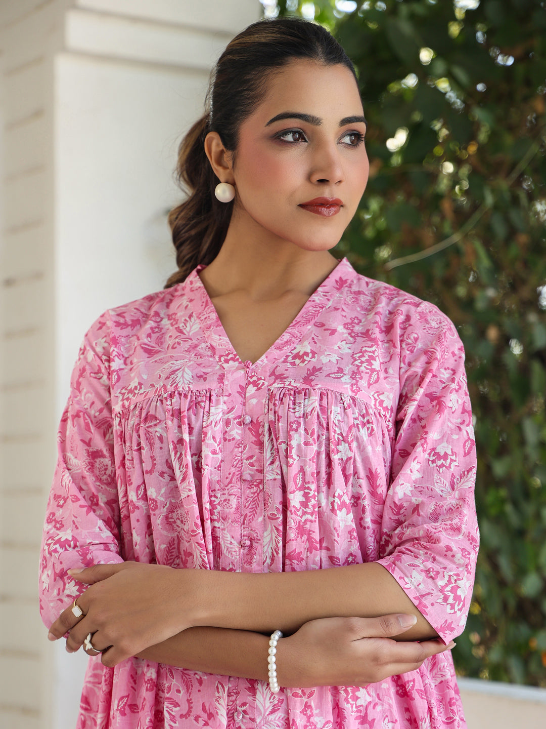 Pink Pure Cotton Floral Printed Empire Kurta - qivii