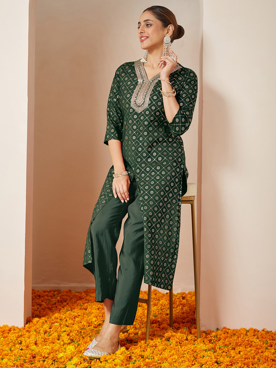 Janasya Women's Dark Green Silk Blend Yoke Embroidered Straight Front-slit Kurta Pant Set - qivii
