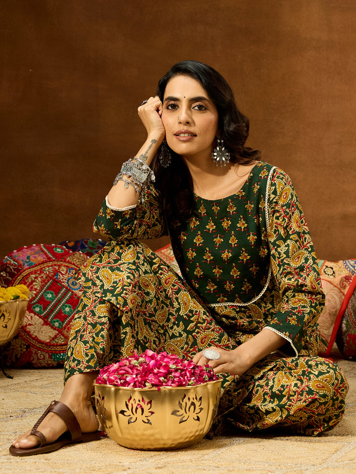 Janasya Women's Green Pure Cotton Paisley Printed Straight Kurta Pant Set - qivii
