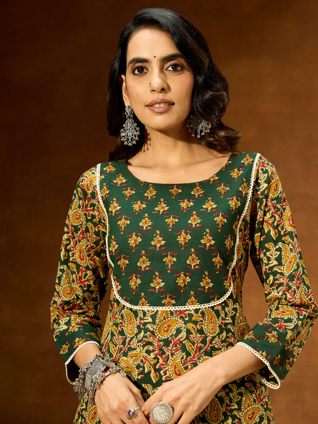 Janasya Women's Green Pure Cotton Paisley Printed Straight Kurta Pant Set