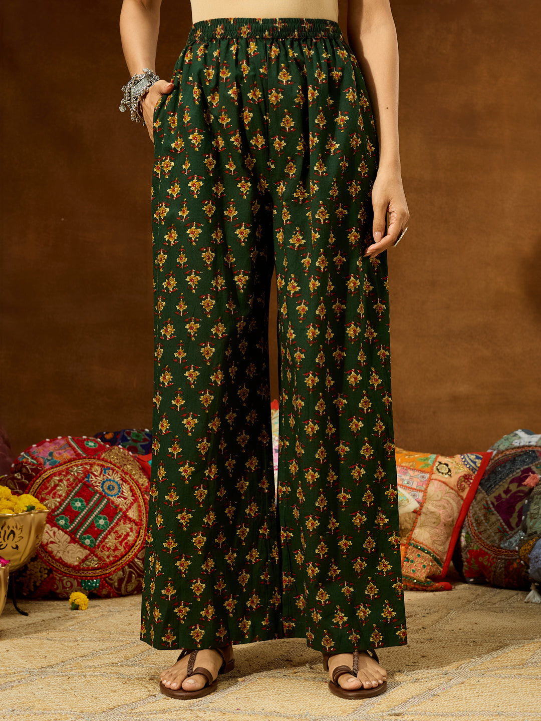 Janasya Women's Green Pure Cotton Floral Printed Straight Kurta Set - qivii