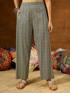 Janasya Women's Blue Pure Cotton Floral Printed Straight Kurta Pant Set