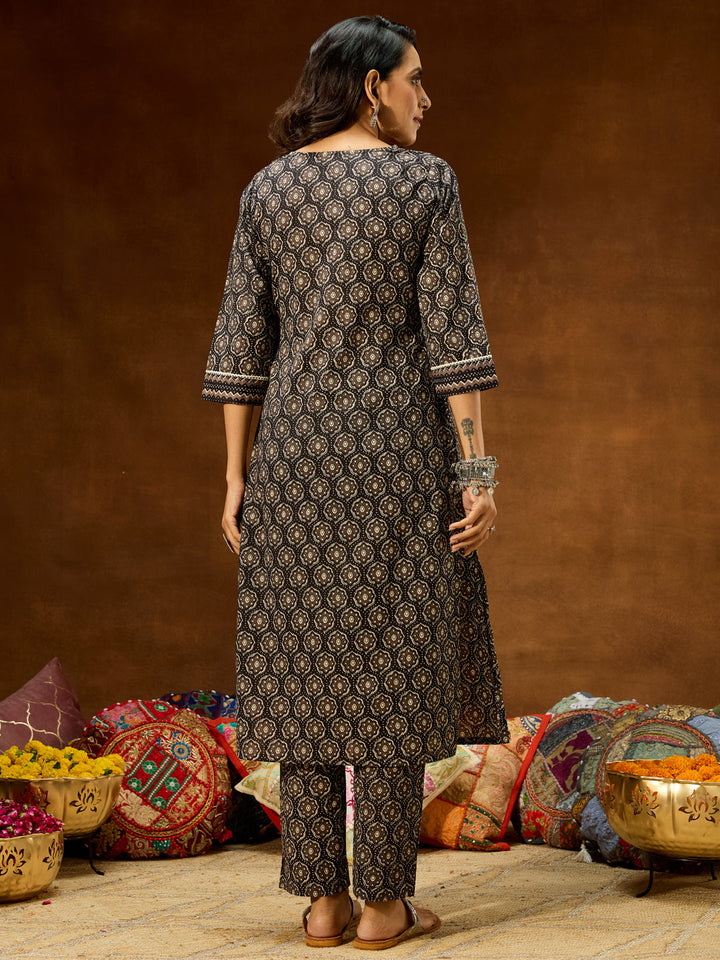 Janasya Women's Black Pure Cotton Ethnic Motifs Printed Straight Kurta Pant Set - qivii