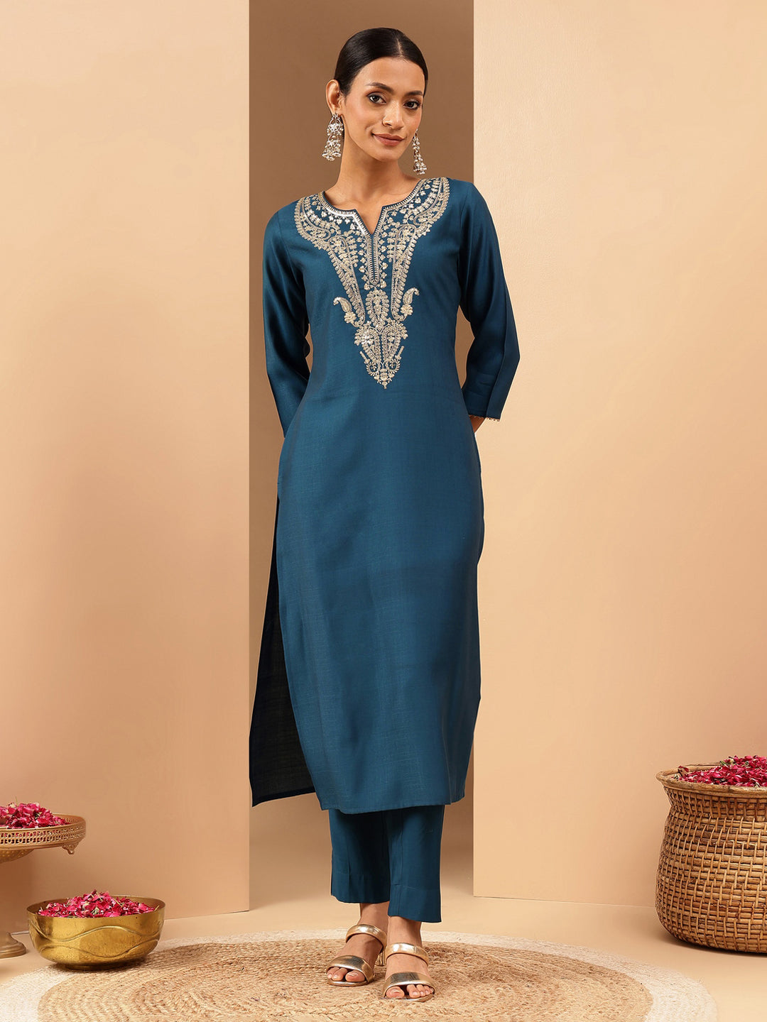 Janasya Women's Teal Blue Silk Blend Zari Yoke Embroidered Straight Kurta - qivii