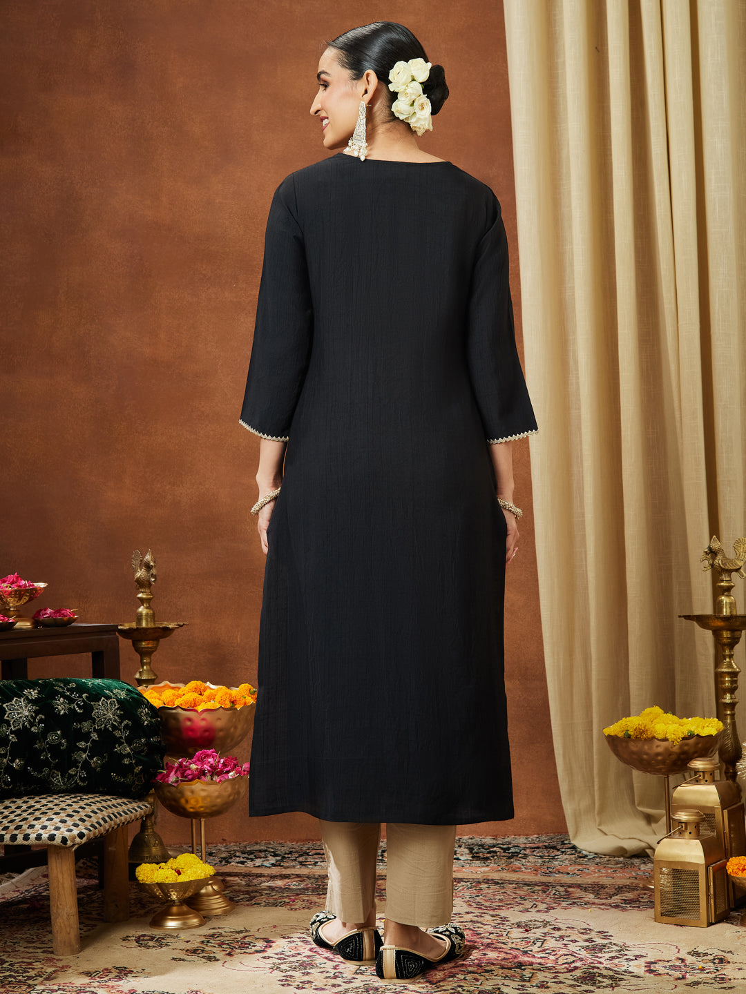 Janasya Women's Black Silk Blend Zari Yoke Embroidered Straight Kurta - qivii