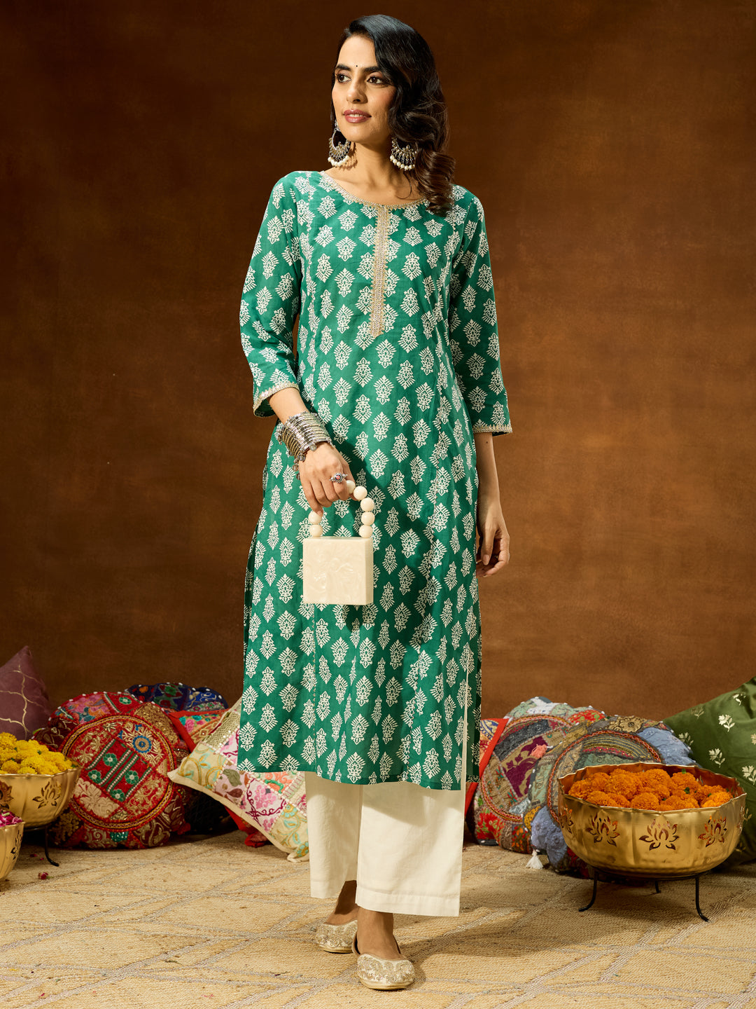 Janasya Women's Green Pure Cotton Ethnic Motifs Printed Straight Kurta - qivii