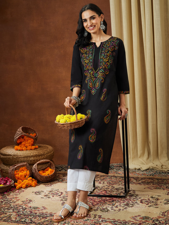Janasya Women's Black Pure Cotton Paisley Printed Straight Kurta Set - qivii