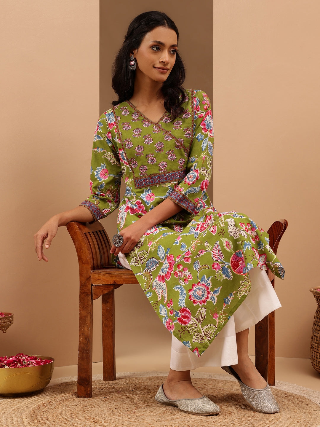 Janasya Women's Green Pure Cotton Floral Printed Straight Kurta - qivii