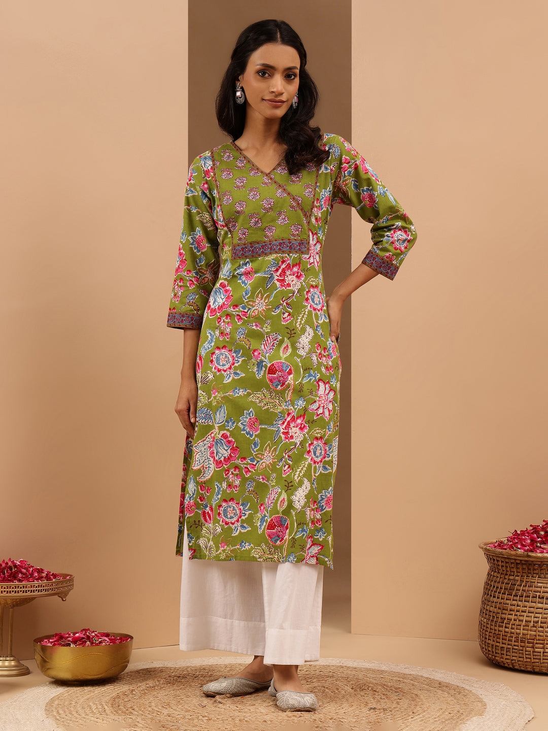 Janasya Women's Green Pure Cotton Floral Printed Straight Kurta