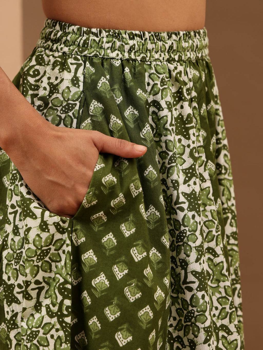 Janasya Women's Green Pure Cotton Ethnic Motifs Printed Flared Skirt