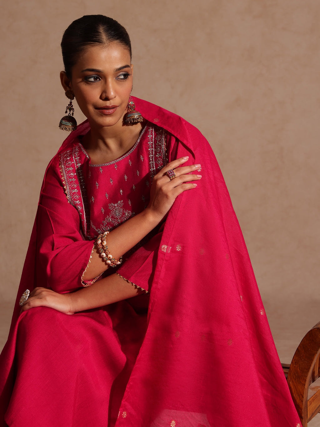 Janasya Women's Pink Silk Blend Zari Yoke Embroidered Straight Kurta Set