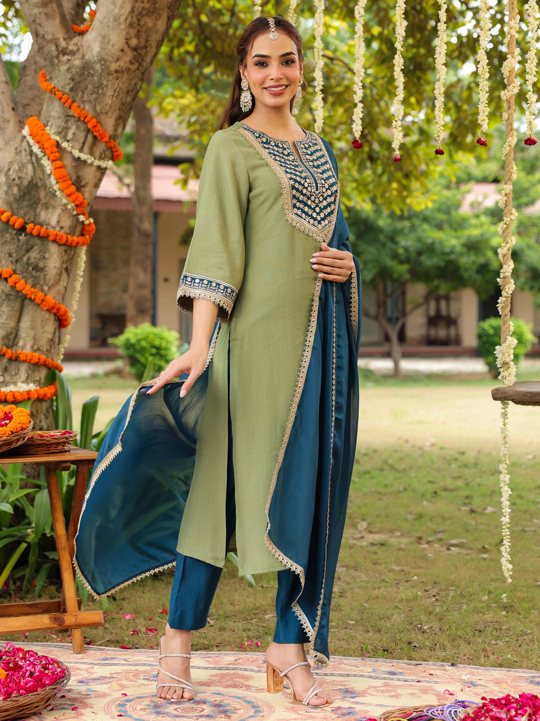 Janasya Women's Sage Green Silk Blend Zari Embroidered Straight Kurta Set - qivii