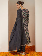 Janasya Women's Black Rayon Foil Printed Anarkali Kurta Set