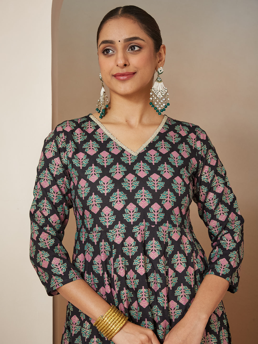 Janasya Women's Black Rayon Foil Printed Anarkali Kurta Set