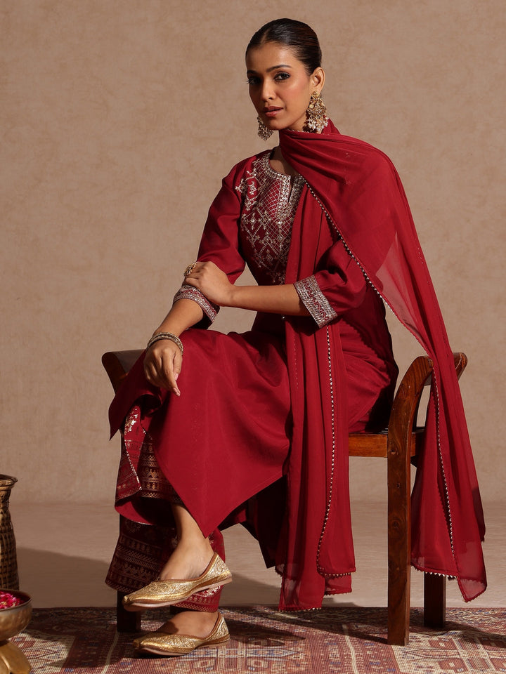 Janasya Women's Maroon Chanderi Silk Zari Embroidered Gold Printed Straight Kurta Set - qivii